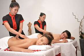 La Rose Suites