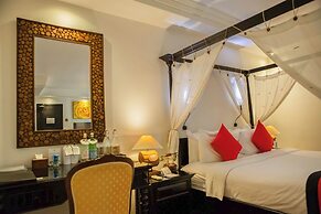 La Rose Suites