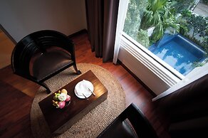La Rose Suites