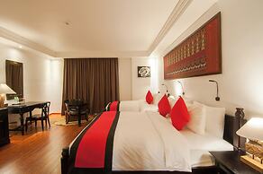 La Rose Suites