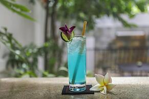 La Rose Suites