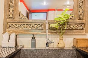 La Rose Suites