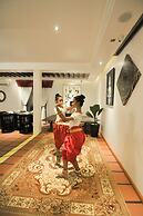 La Rose Suites