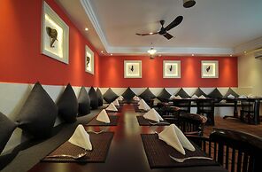 La Rose Suites