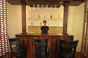 La Rose Suites