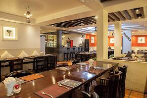 La Rose Suites
