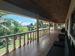 Waidroka Bay Resort
