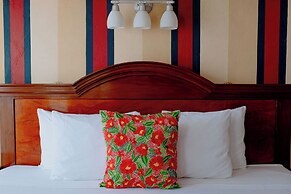 Hotel Plaza Colonial