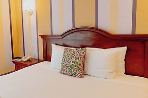 Hotel Plaza Colonial