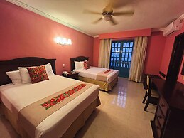 Hotel Plaza Colonial
