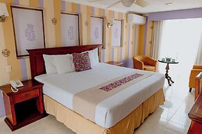 Hotel Plaza Colonial