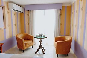 Hotel Plaza Colonial