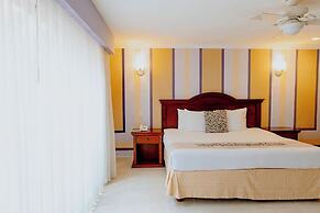 Hotel Plaza Colonial