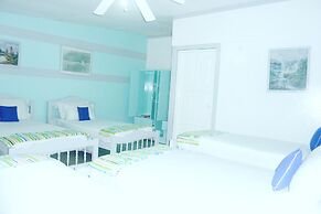 Hotel Ivania's