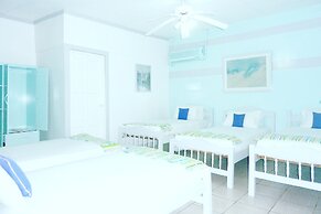 Hotel Ivania's