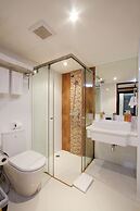 Rayaburi Hotel Patong