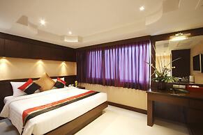 Rayaburi Hotel Patong