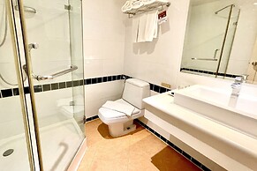 Rayaburi Hotel Patong