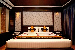 Rayaburi Hotel Patong
