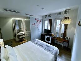 Bliss Hotel Singapore