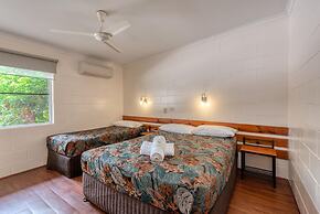 Demi View Motel