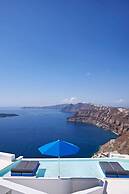 Alti Santorini Suites