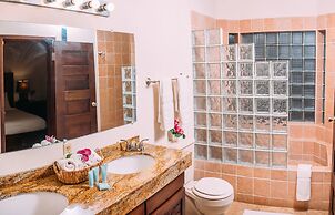 Mayan Princess Beach & Dive Resort - All Inclusive
