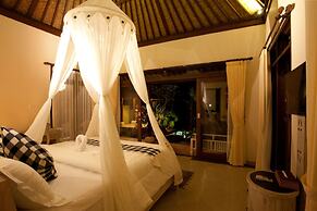 Segening Villa