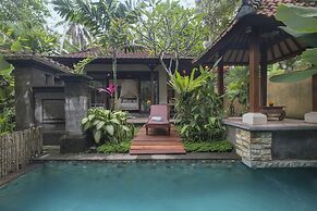 Segening Villa