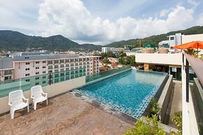 Hemingways Silk Hotel