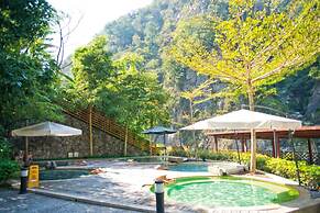 Uni Resort KU-KUAN