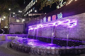 Uni Resort KU-KUAN