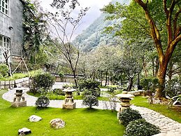 Uni Resort KU-KUAN