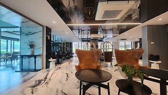 Palette Bella B All Suites Bangkok Hotel