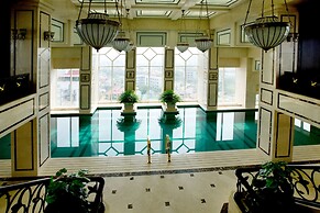 Eldora Hotel