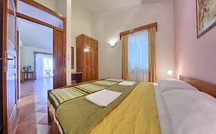 Apartments Ruzmarin