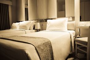 Hotel Ornate