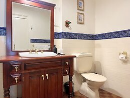 Victoria House Motor Inn