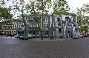 Metro Hotel Apartments