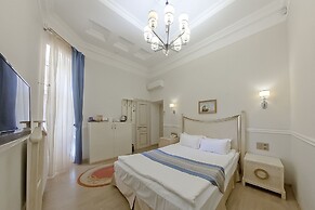 Metro Hotel Apartments