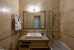 Metro Hotel Apartments