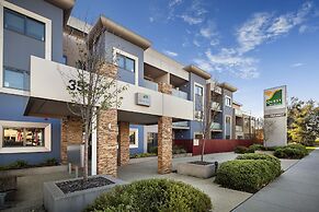 Quest Glen Waverley