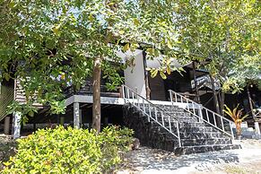 Shiralea Island Resort