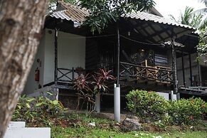 Shiralea Island Resort