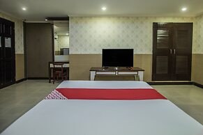 OYO 700 Pj Inn Hotel