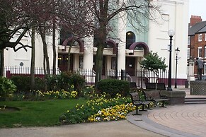 The Kingston Theatre Hotel
