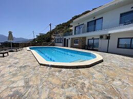 Ostria Apartments