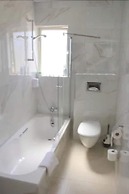 Allegro Hotel