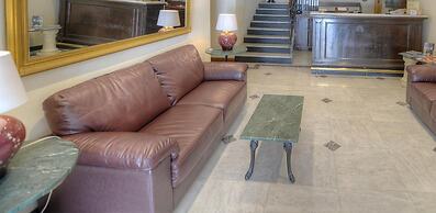 Allegro Hotel
