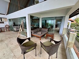 Bayshore Villas Candi Dasa